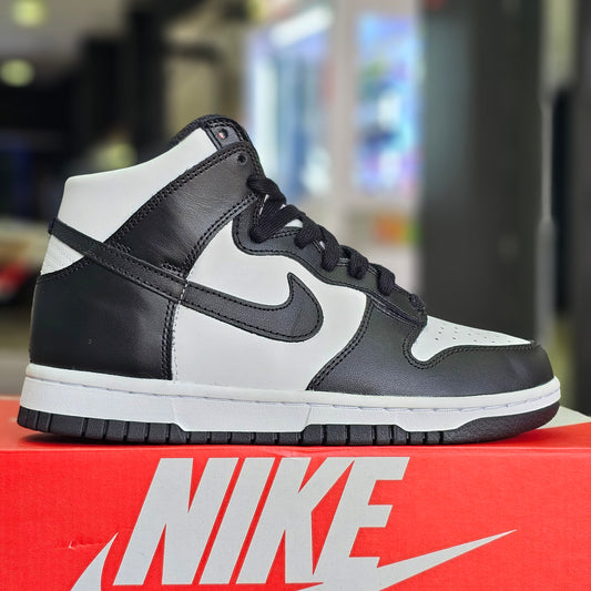 Nike Dunk High Panda