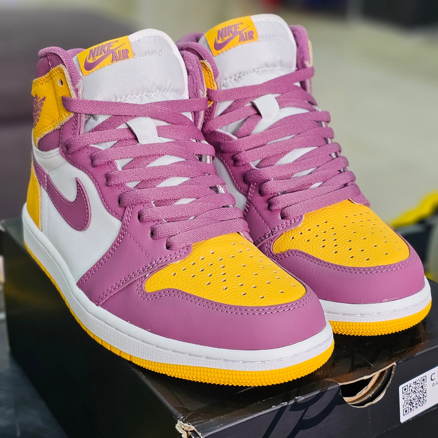 Jordan 1 High Brotherhood