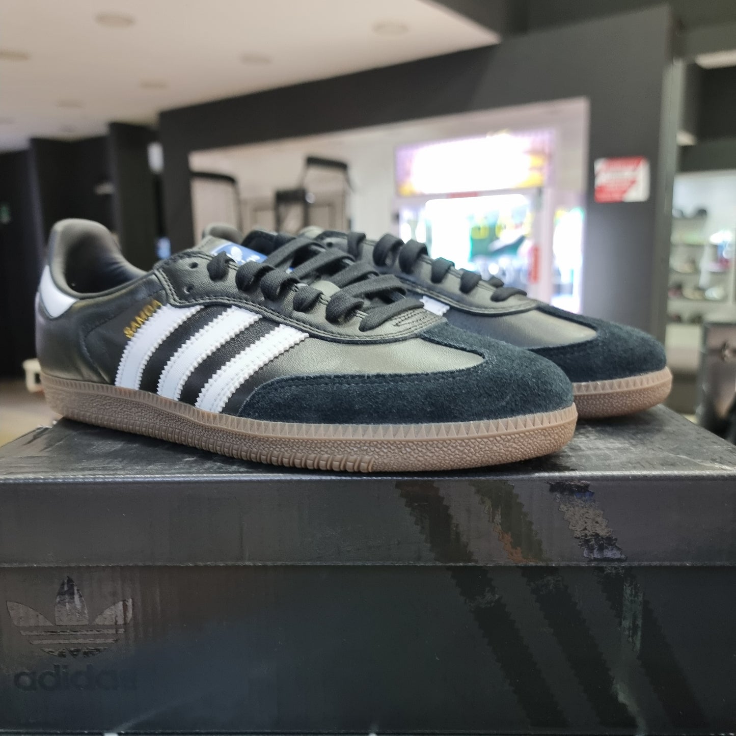 Samba ADV Black White Gum