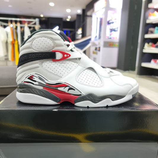 Jordan 8 Retro Bugs Bunny 2025