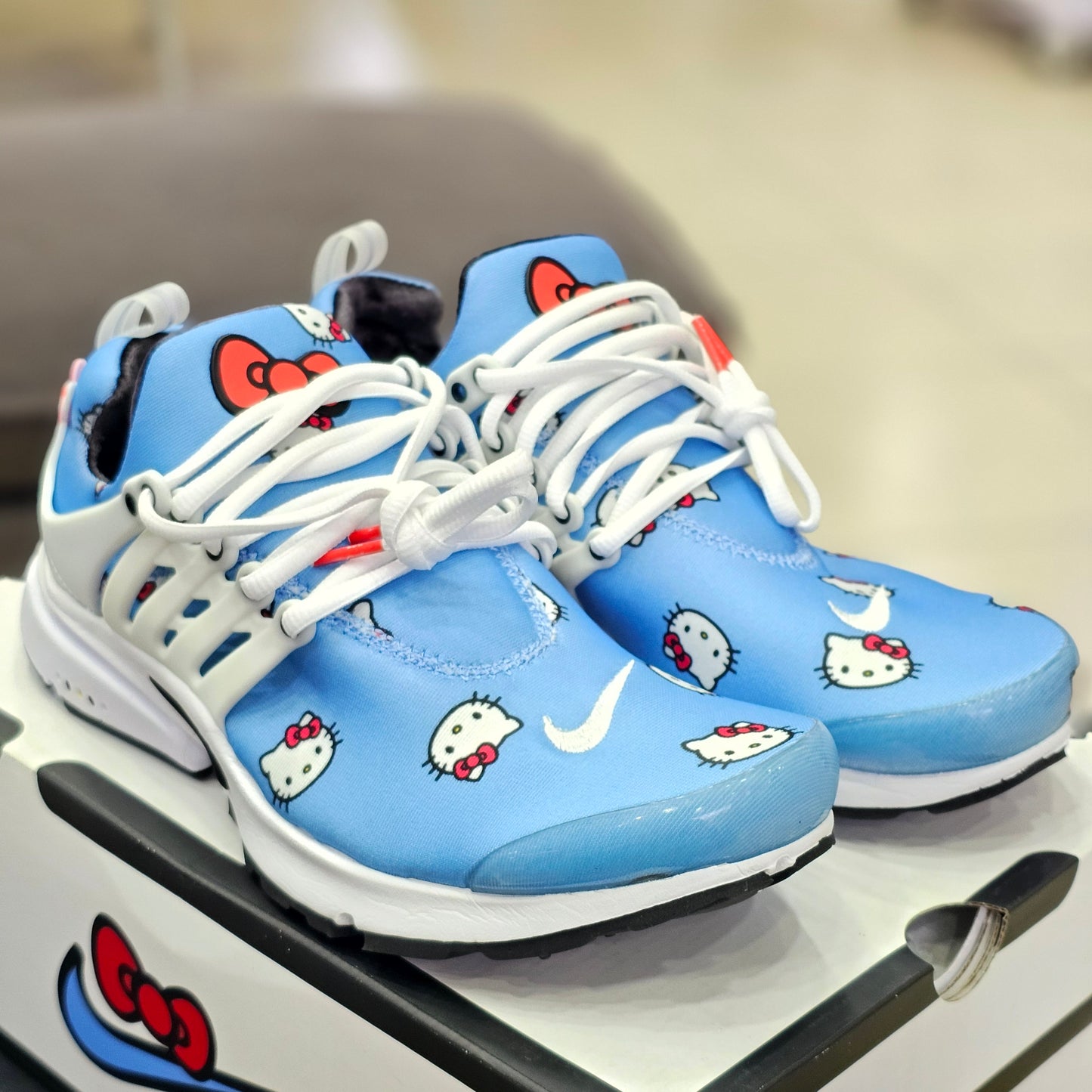 Air Presto x Hello Kitty University Blue