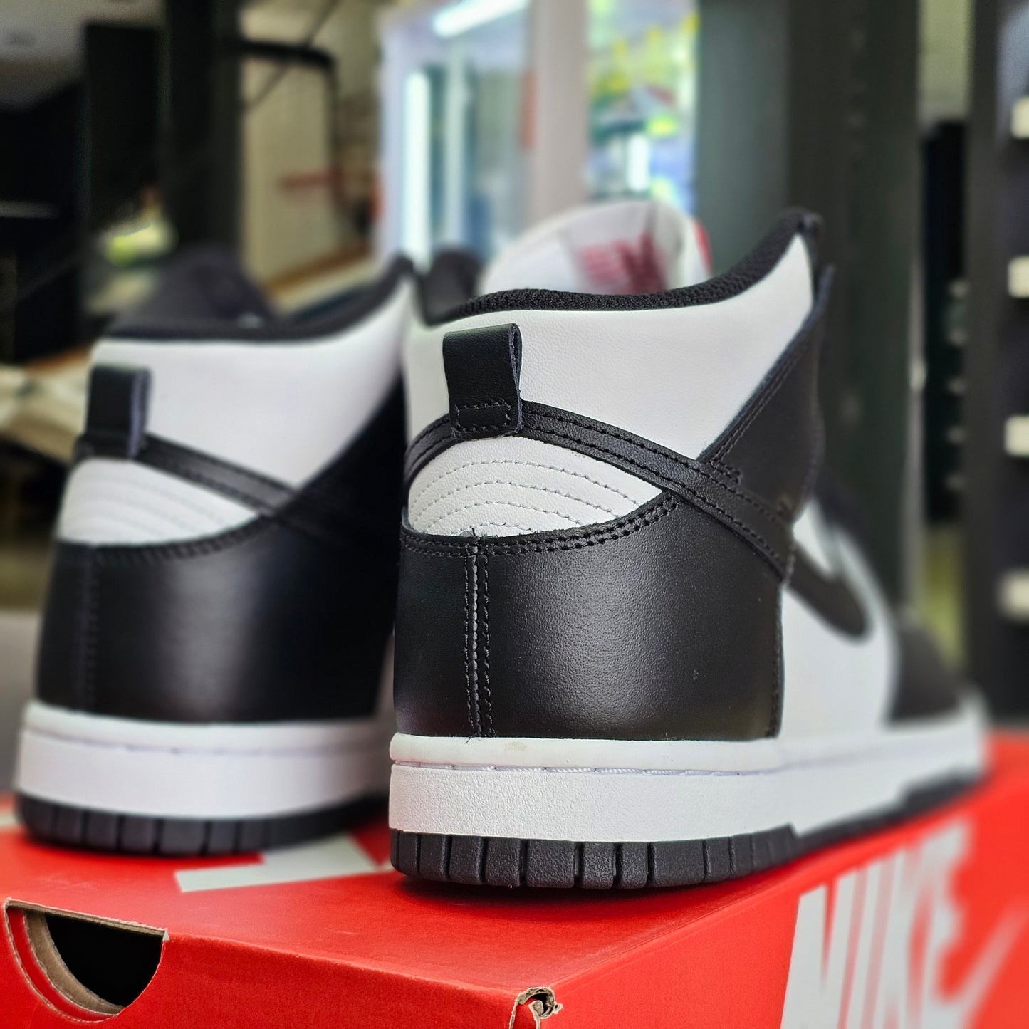 Nike Dunk High Panda