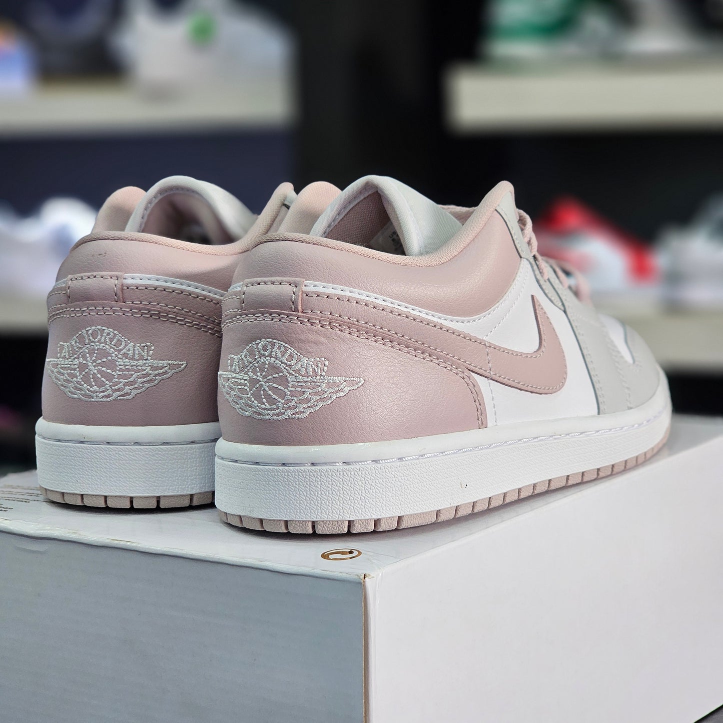 Jordan 1 Low Particle Rose White