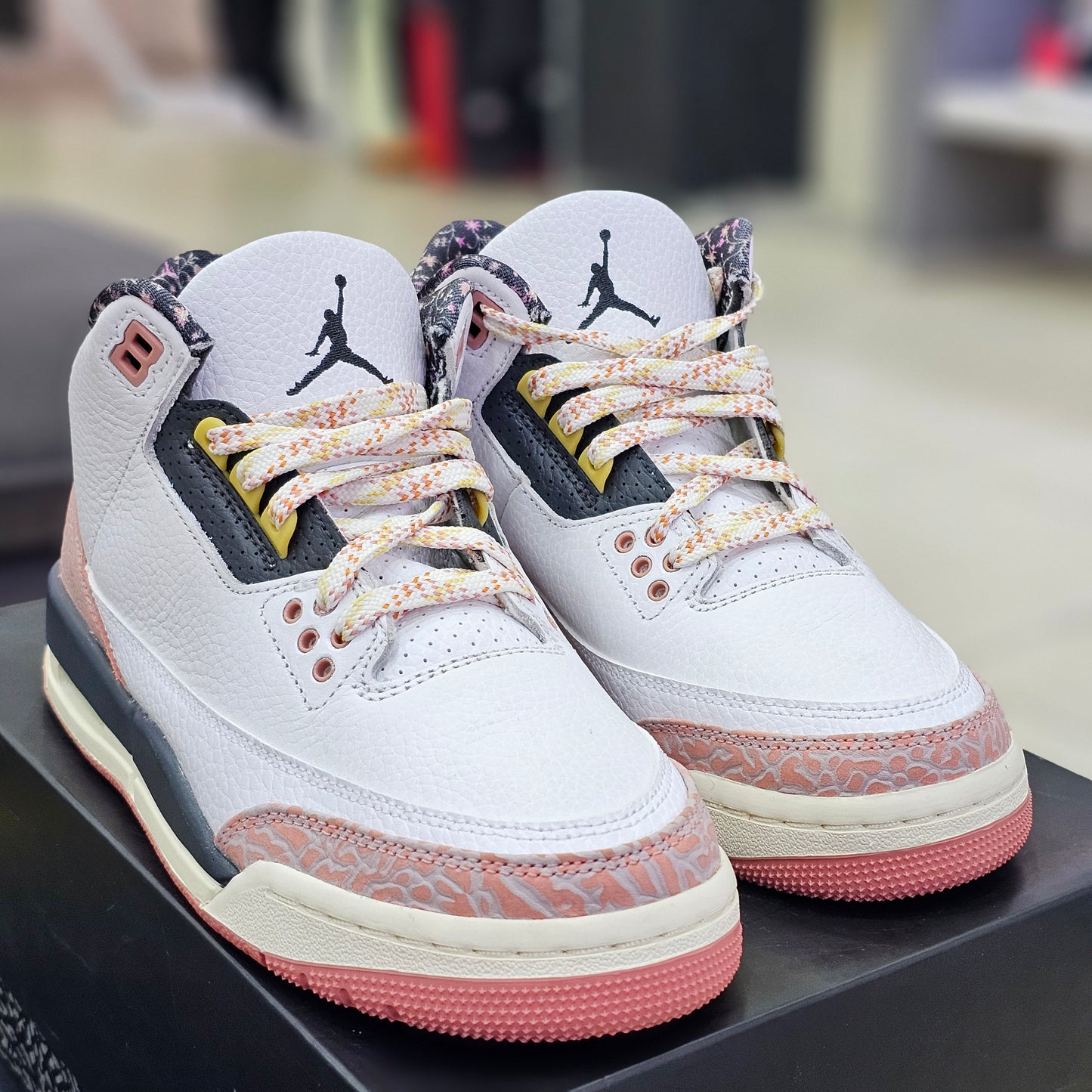 Jordan 3 Retro Vintage Flora