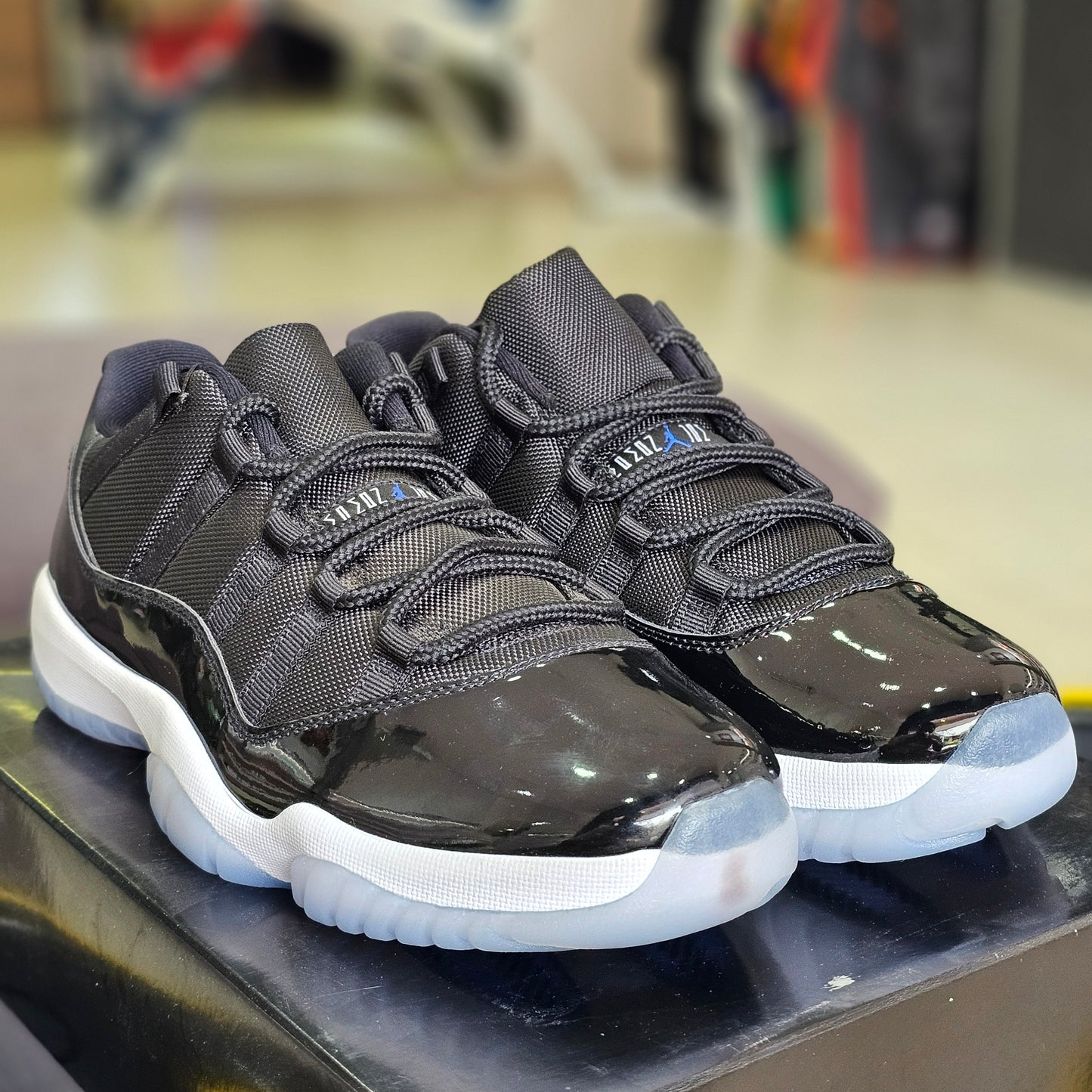 Jordan 11 Retro Low Space Jam