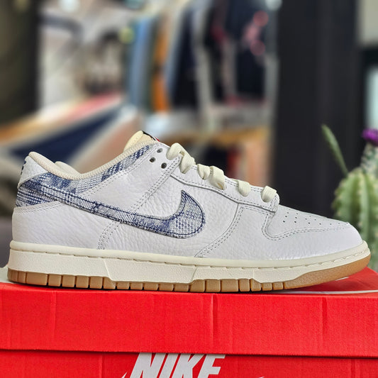 Dunk Low Washed Denim